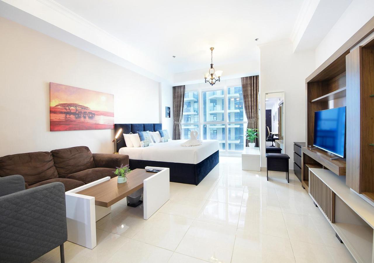 Beautiful In Businessbay Close To Metro Apartment